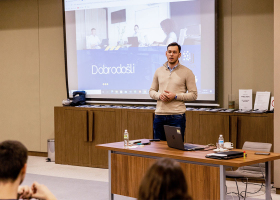 is-vest-business-studies-galerija-5 is-vest-business-studies-galerija-5